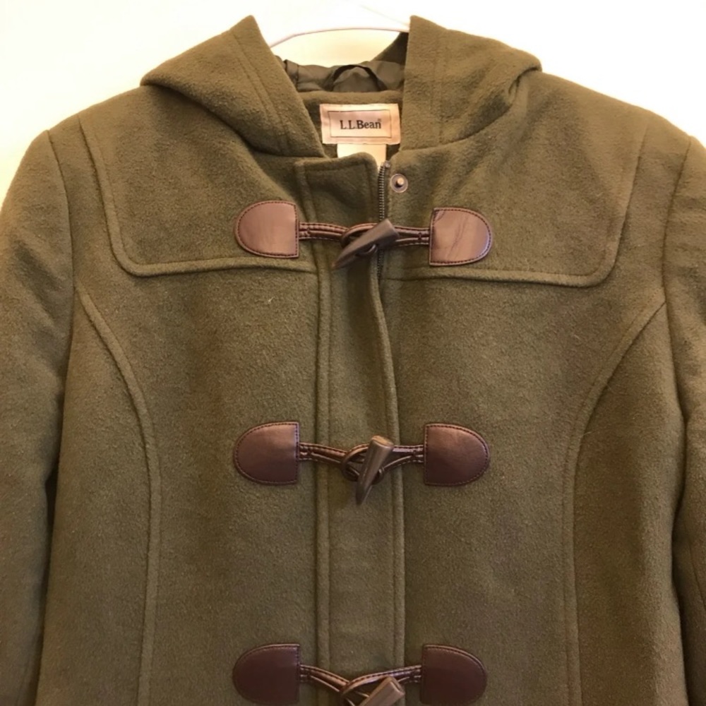 Wool trench coat for women